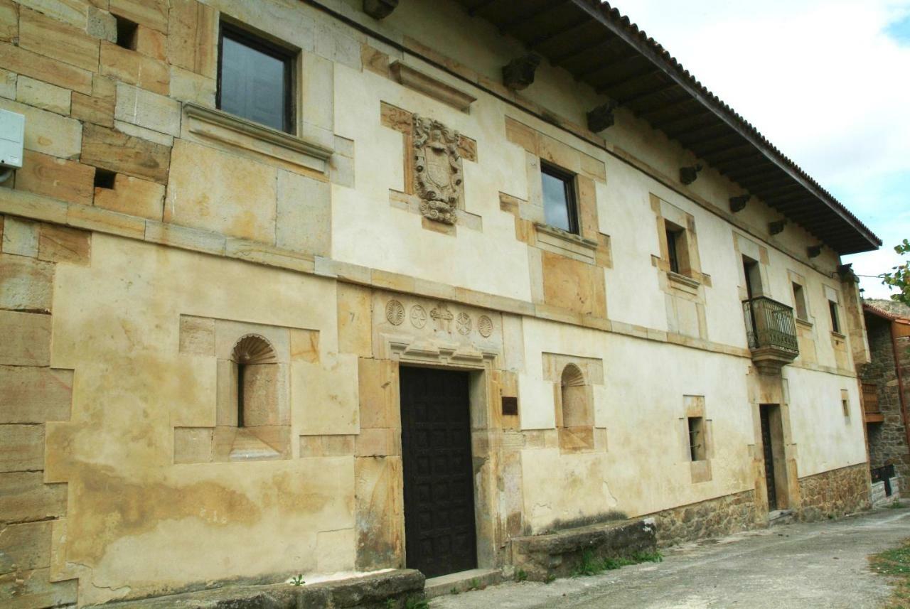 Vila Palacio Rural De Inguanzo De Cabrales Exteriér fotografie